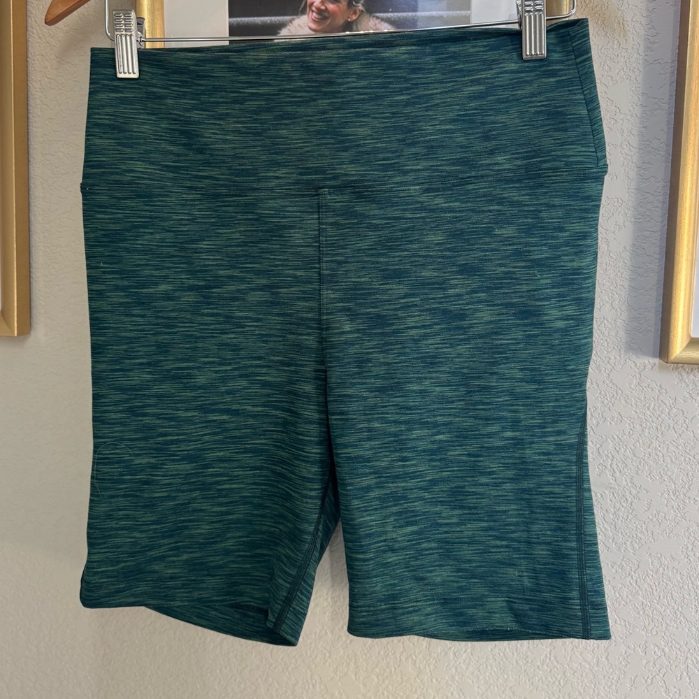 FreeForm 7" Short Outdoor Voices Size large